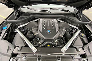 2020 BMW X6 M50i: A Fusion SUV photos